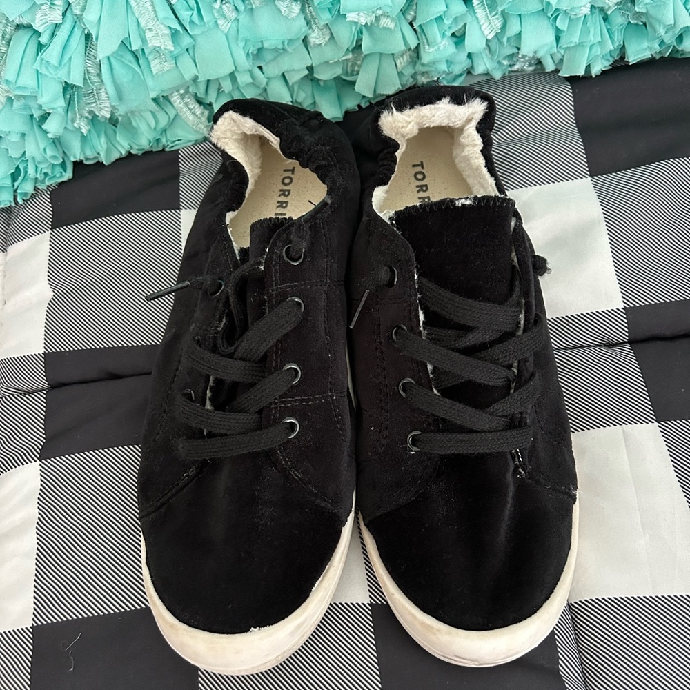 Women’s Torrid Black Casual Sneakers with White Soles size 11